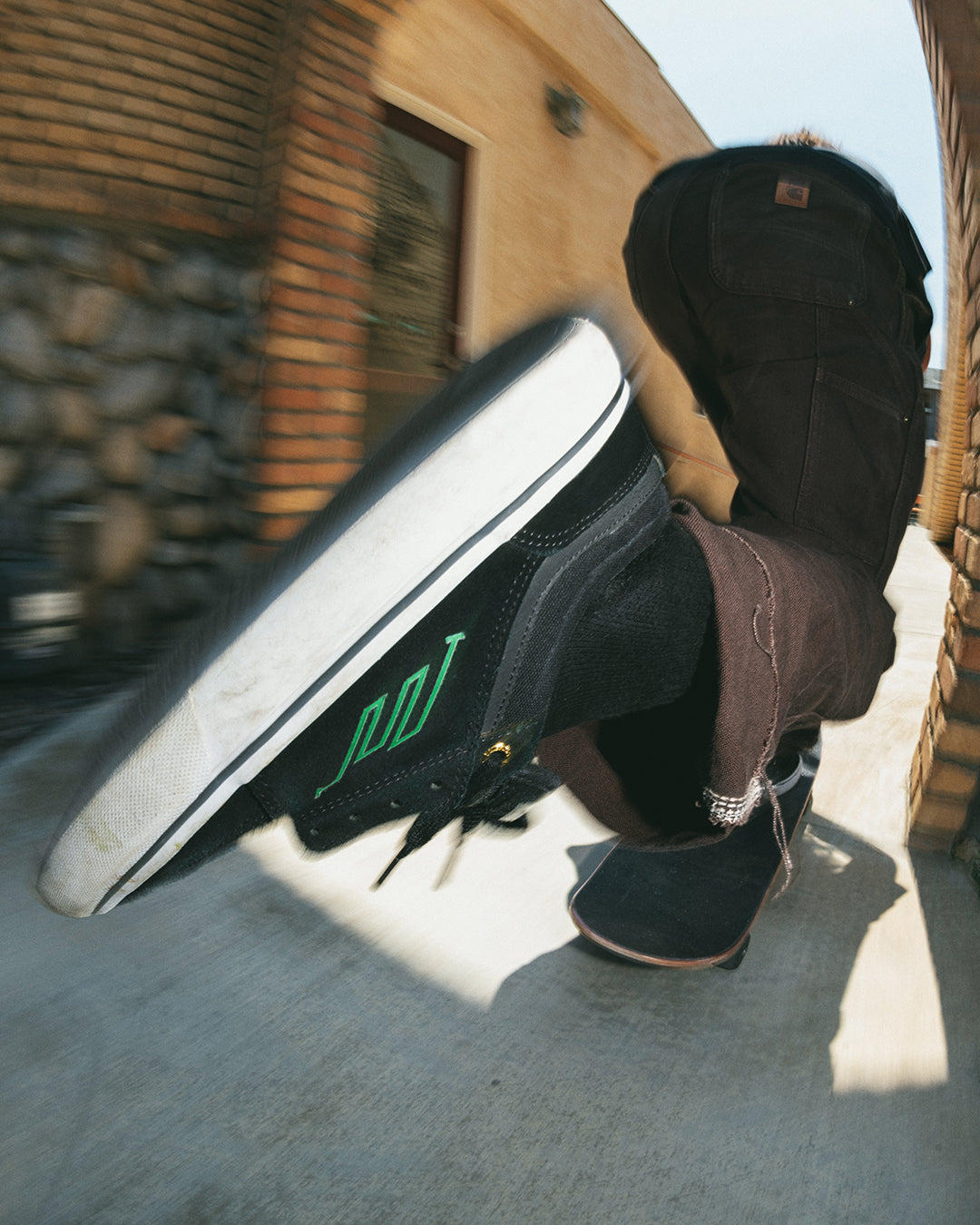 hoban - skate shoes - black/white/gold - emerica